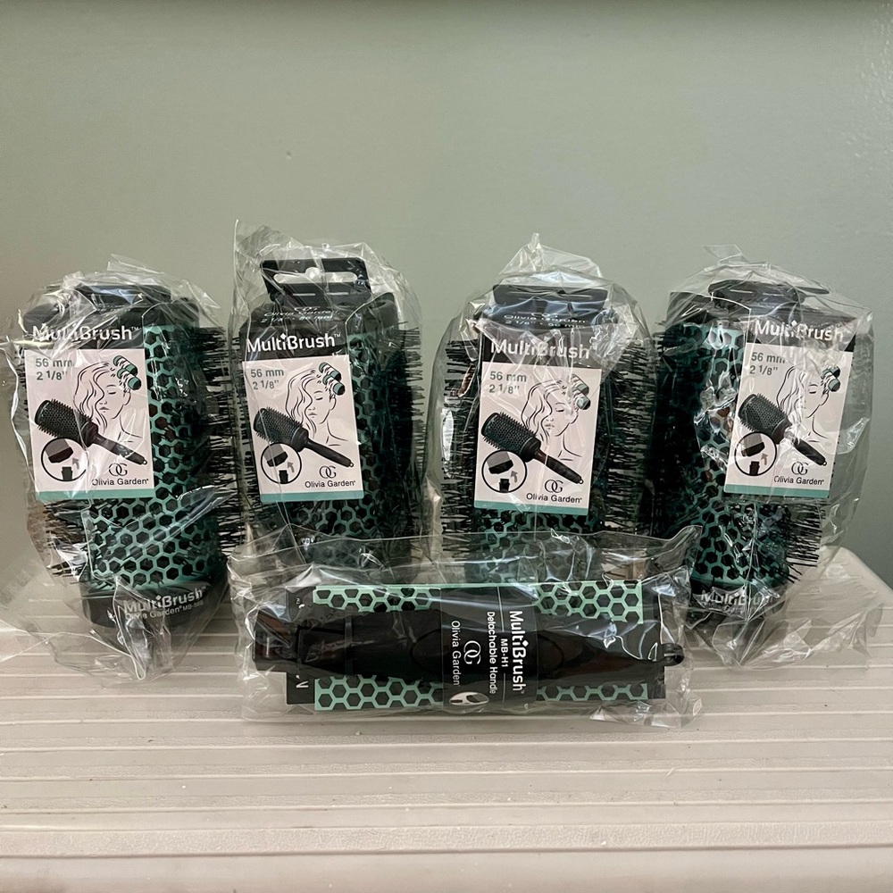 Olivia Garden MultiBrush with Detachable Handle and Four 2 1/8” Attachments